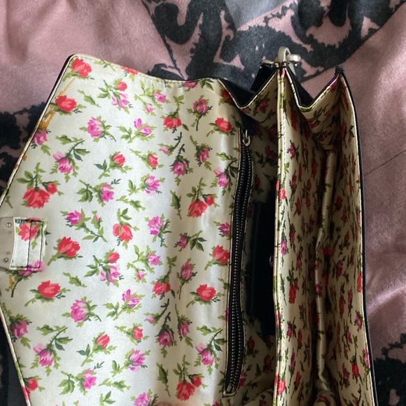 Prada Silk Black Medium Shoulder Bag With Logo Flower Lining Detachable Strap - Picture 7 of 16